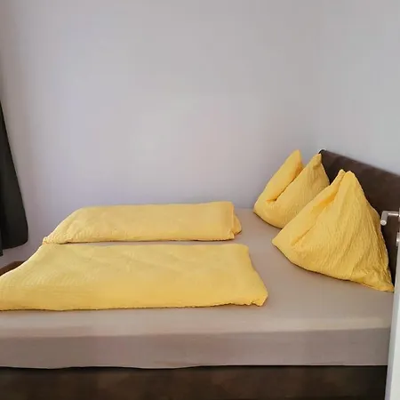 Apartment Loe *